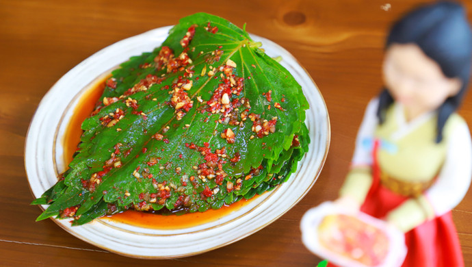The most popular side dish in Korean cuisine - pickled suzi leaves, is an absolute accompaniment to rice