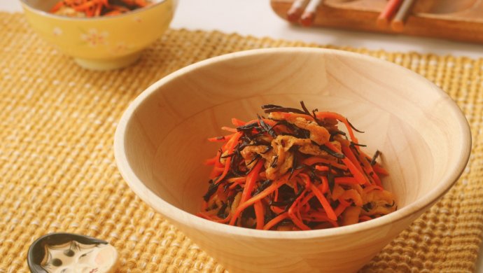Stir-fried fried tofu with hijiki - Japanese cuisine