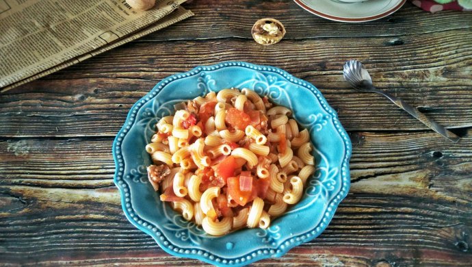 Macaroni with tomato minced meat