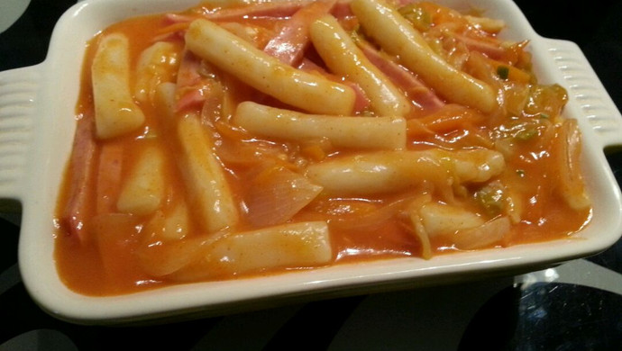 Korean spicy rice cakes