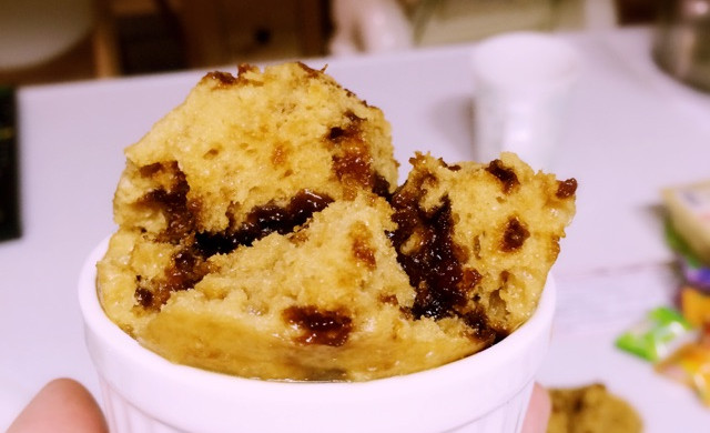 Japanese Okinawan-style brown sugar hair cake