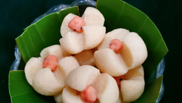 Thai scented coconut flower cookies