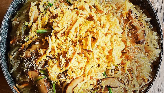 Stir-fried Korean vermicelli