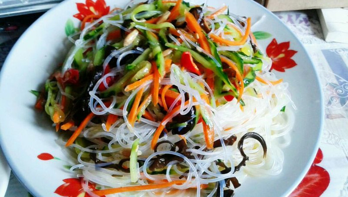 Thai cold hot and sour vermicelli
