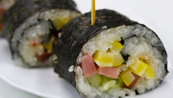 Sushi with sour bamboo shoots|Summer sushi dishes