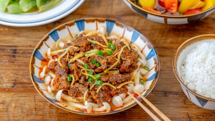 Steamed beef with white jade mushrooms|Lazy cuisine