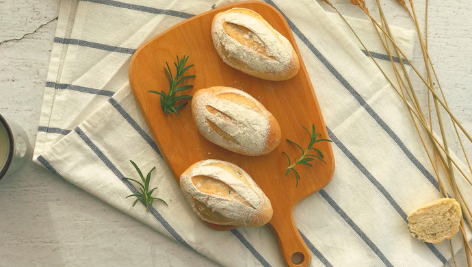 The fragrant rosemary brie bread