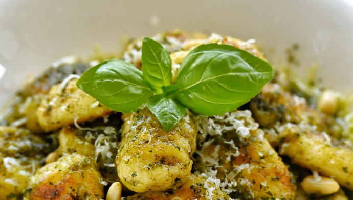 Italian pesto potato meatballs