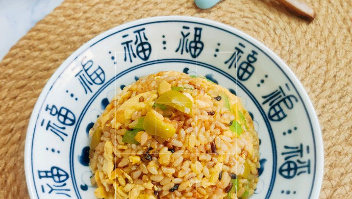 Kuaishou Spanish olive and egg fried rice