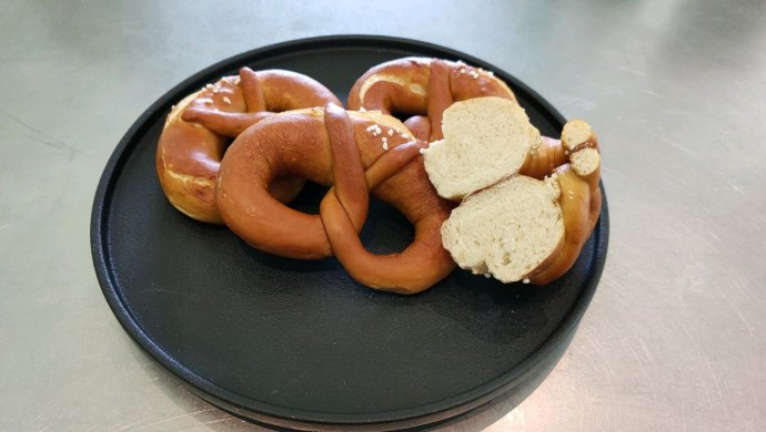 The most detailed on the whole network Eat not fat in summer (meal replacement German alkaline water knot)