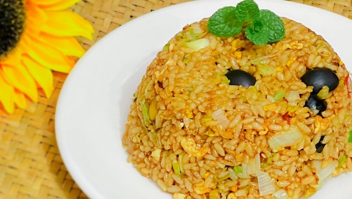 Spanish olive fried rice