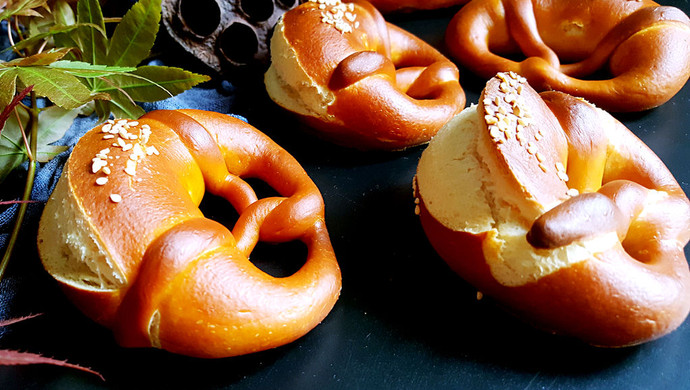 German alkaline bread