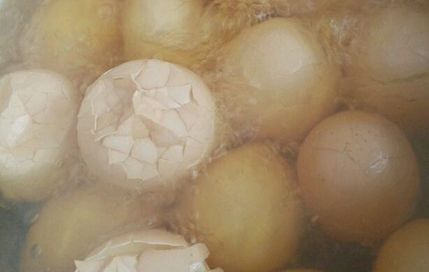 Vegetable marinated eggs