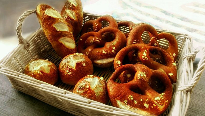 German alkaline bread