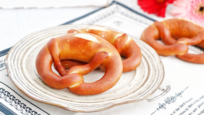 German alkaline bread: Prejie