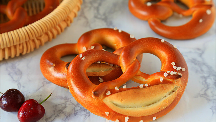 German alkaline bread
