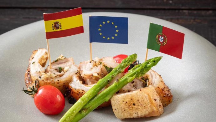 Crispy Spanish pork belly rolls