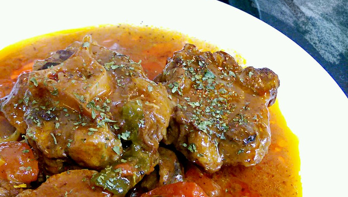 Spanish red wine braised oxtail