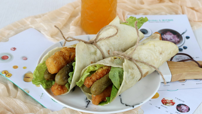 Mexican chicken rolls