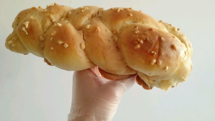 Mexican braided bread