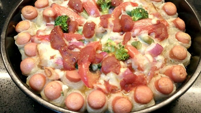 Indian tossing pizza